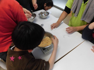 材料を測るのも上手にできます(^^)/